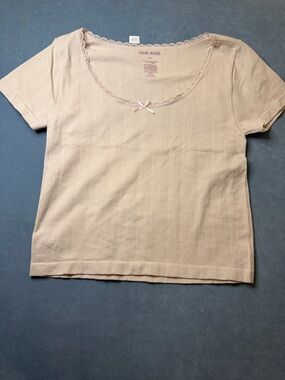 Pink Rose Short Sleeve Scoop Neck Top in Light Pink with Bow